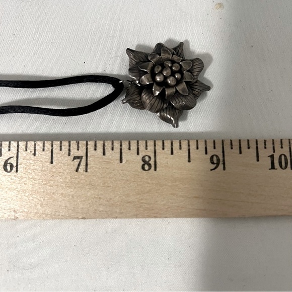 Lotus Flower Oxidized Pendant Choker Necklace Black Cord Bohemian Casual Art - Picture 7 of 7